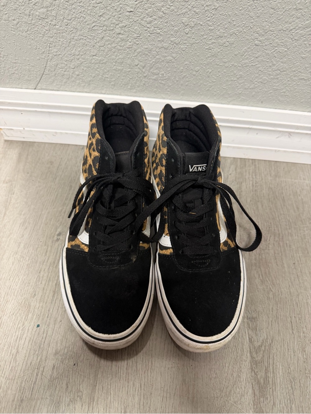 Vans Black Leopard High-Top & Blue Canvas Low-Top Sneakers size 8 & 8.5 - Picture 3 of 12